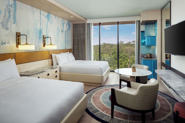 Room 45 of 243