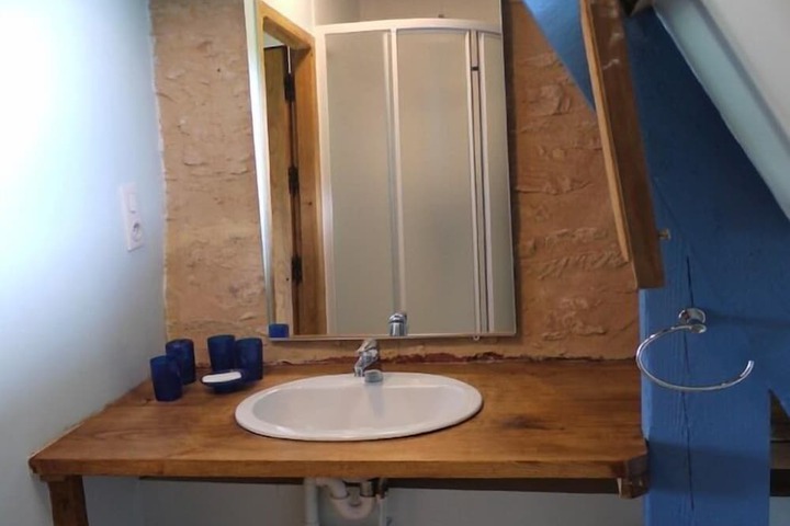 Room 6 of 35