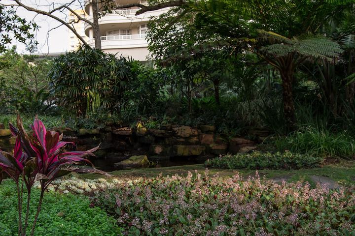 Hotel Exterior 30 of 35