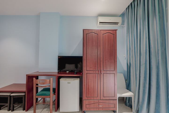 Room 33 of 101