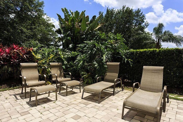 Sundeck 31 of 34