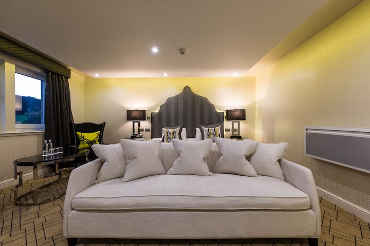 Room 49 of 125