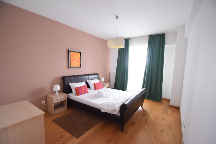 Room 13 of 206