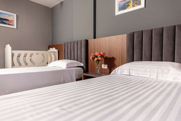 Room 48 of 111