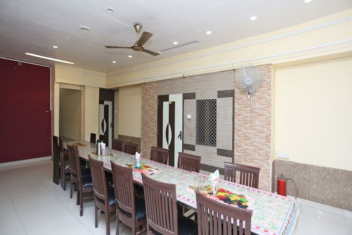 Hotel Hkj Palace