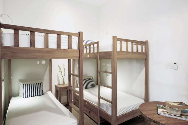 Room 10 of 62