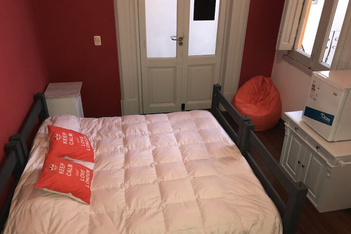 Room 7 of 52