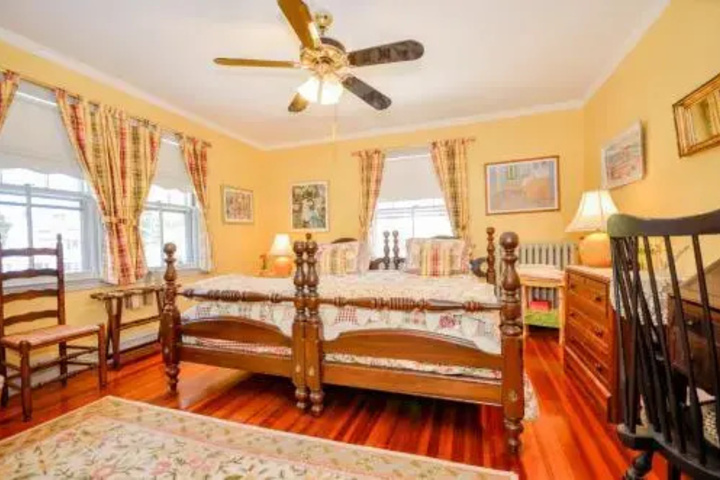 Room 2 of 13
