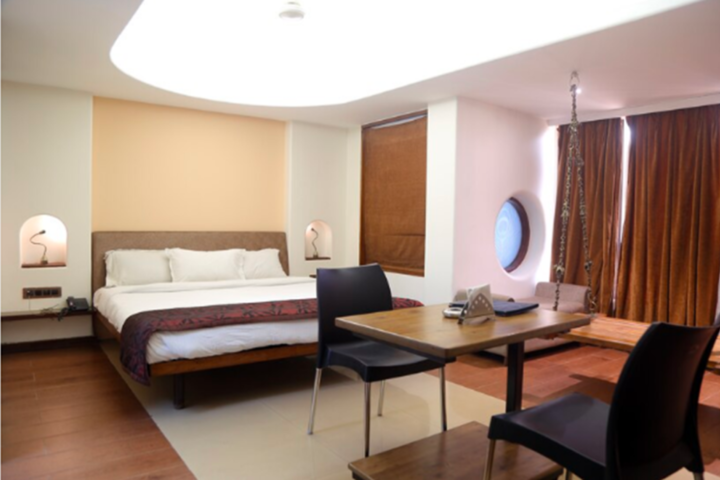 Hotel Panchalee Deluxe Kolhapur