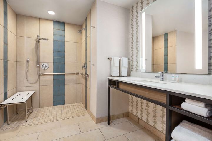 Bathroom shower