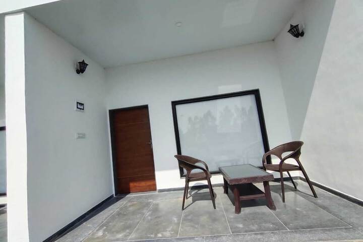 Room 7 of 19