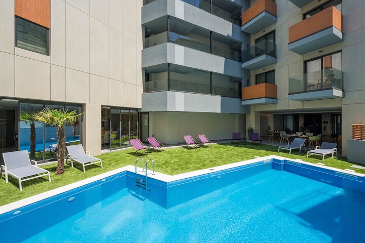 Pool 98 of 147