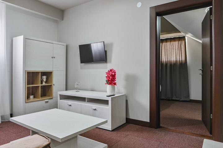 Room 28 of 55