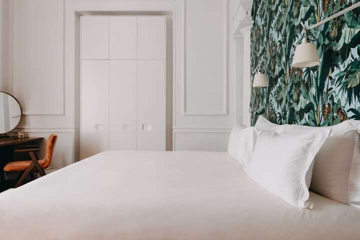 Room 20 of 110