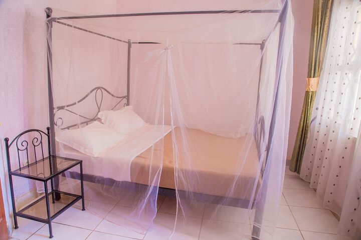 Room 7 of 40