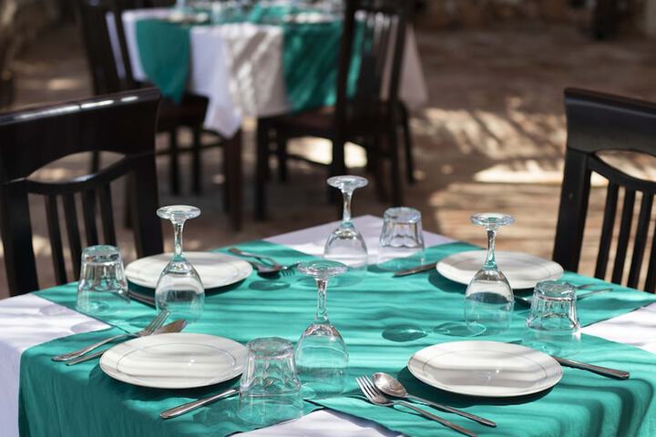 Dining 79 of 131