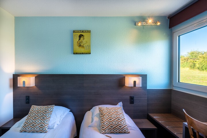 Room 8 of 51