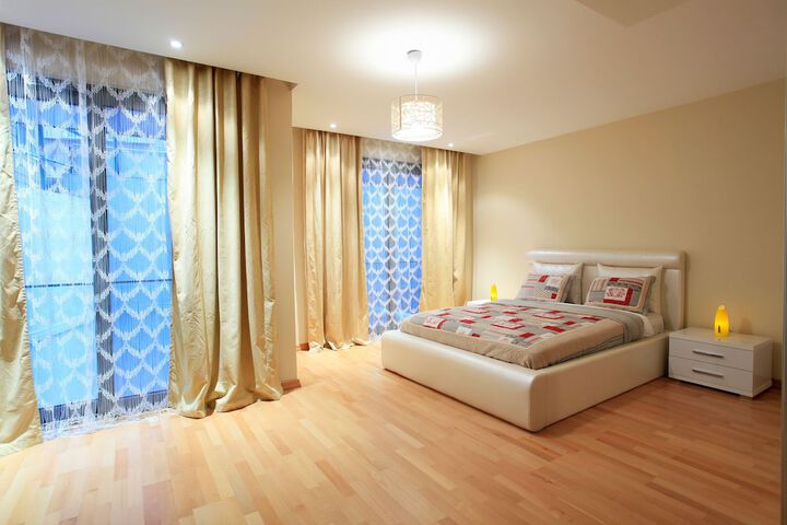 Room 10 of 74