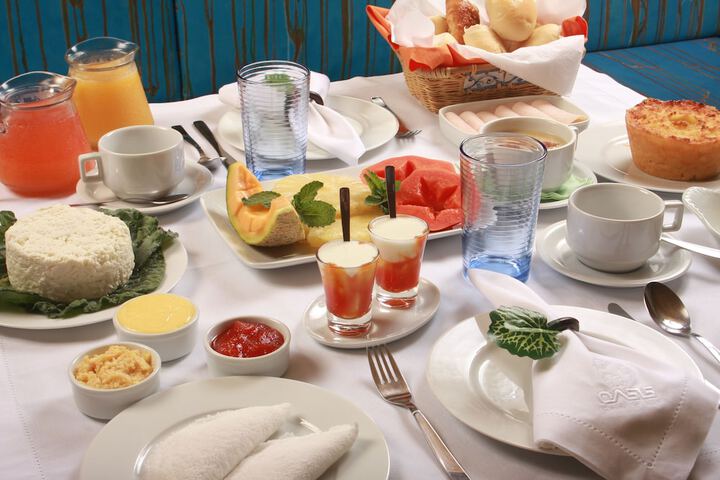 Breakfast/Coffee Service 13 of 18