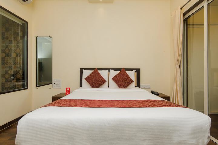 Room 9 of 22