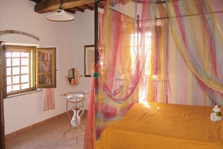 Room 2 of 52
