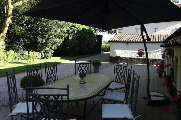 Terrace/Patio 7 of 31
