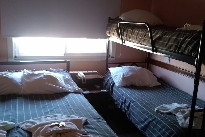 Room 15 of 48