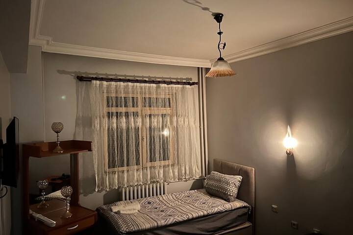 Room 3 of 15