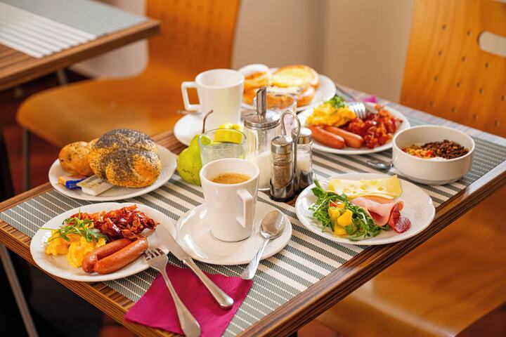 Breakfast/Coffee Service 50 of 73