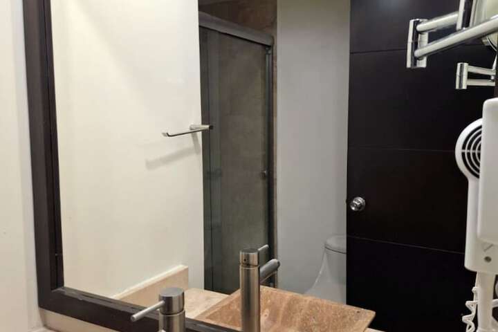 Room 18 of 25