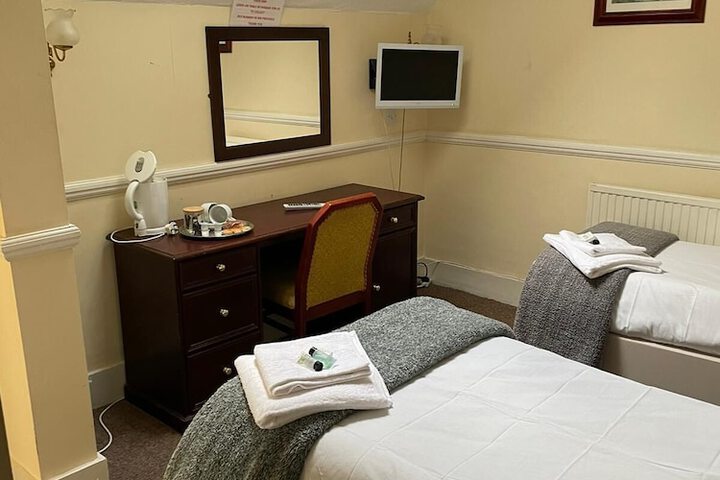 Room 20 of 35