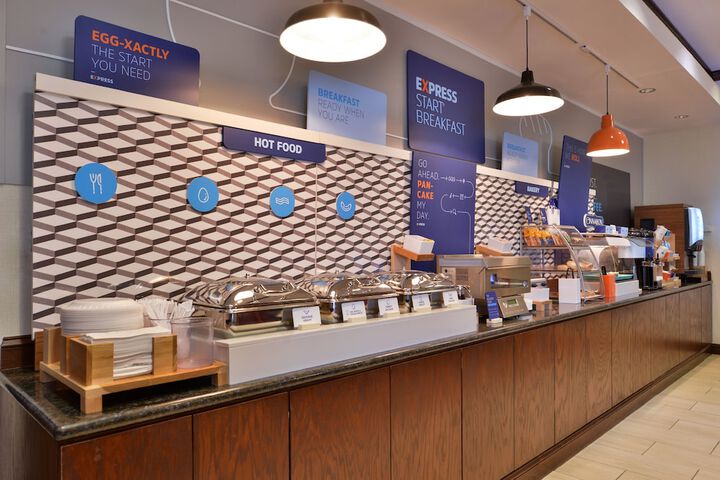 Breakfast/Coffee Service 56 of 89