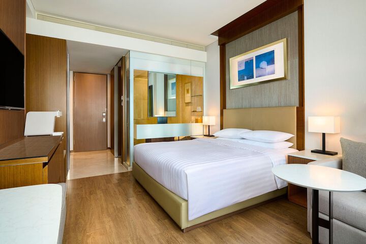 Room 15 of 60