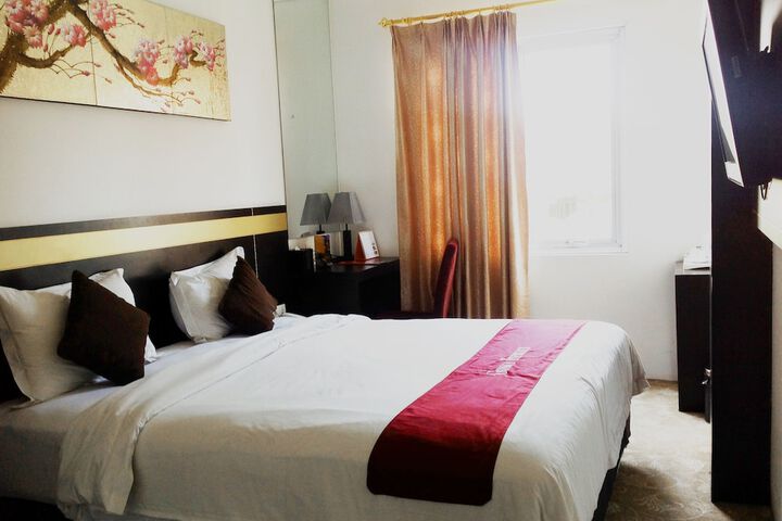 Room 8 of 39