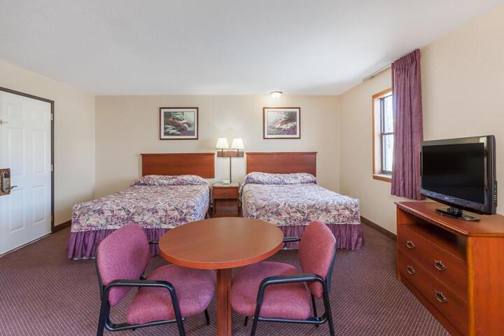 Deluxe Double Bed
