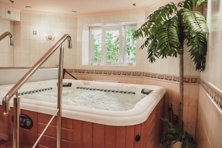 Relaxing Spa