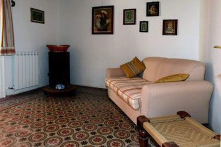 Room 15 of 18