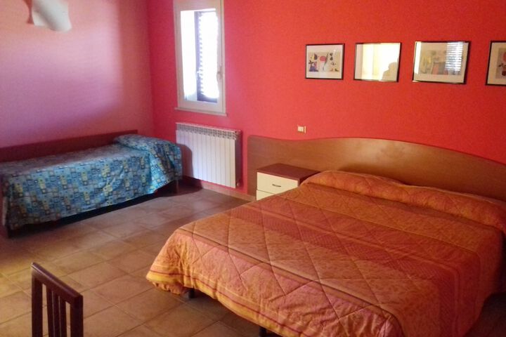 Room 8 of 41