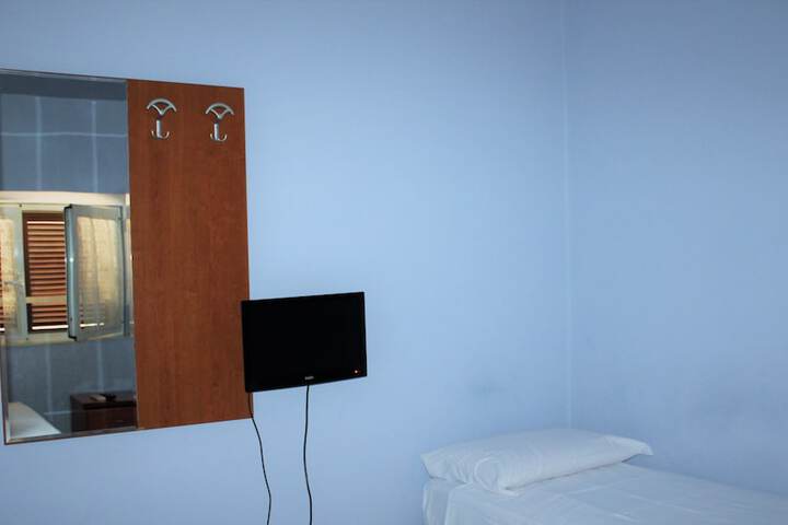 Room 18 of 21