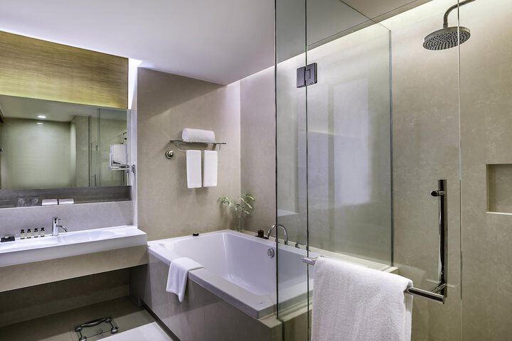 Room 32 of 116