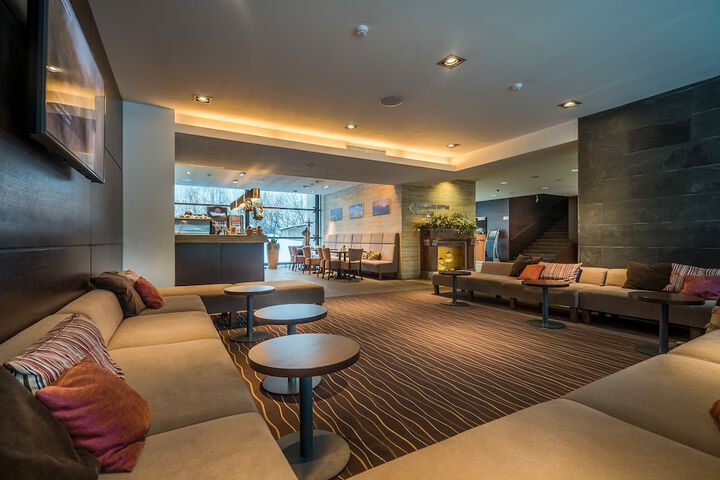 Lobby Entry