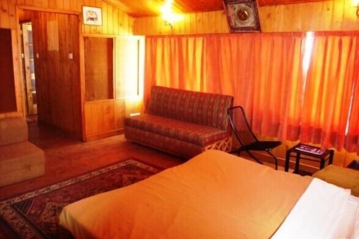 Room 20 of 116