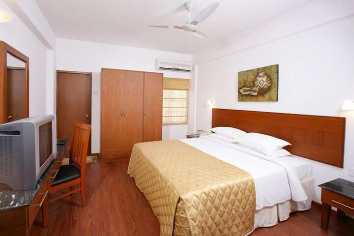 Room 8 of 29