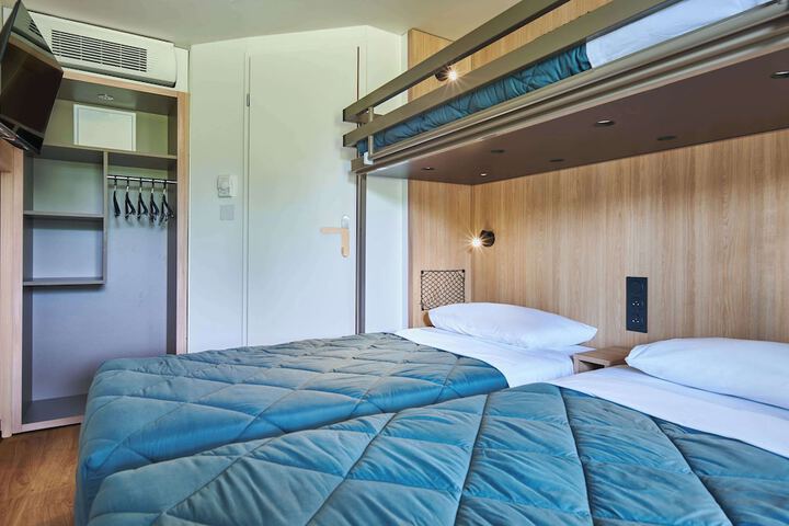 Room 7 of 26