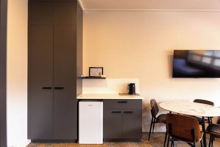 Room 20 of 34