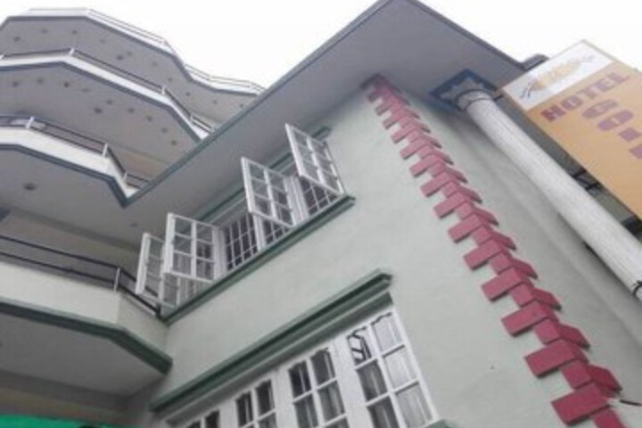 MeroStay 203 Hotel Golden Eye