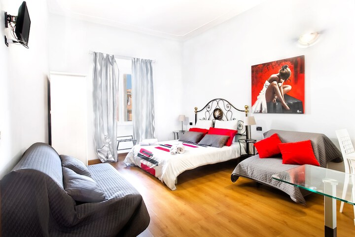 Room 11 of 30