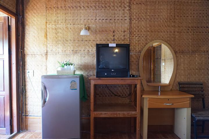 Room 25 of 28