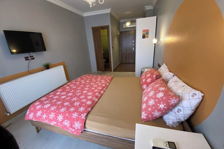 Room 5 of 43