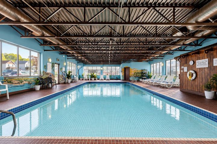 Pool 23 of 37